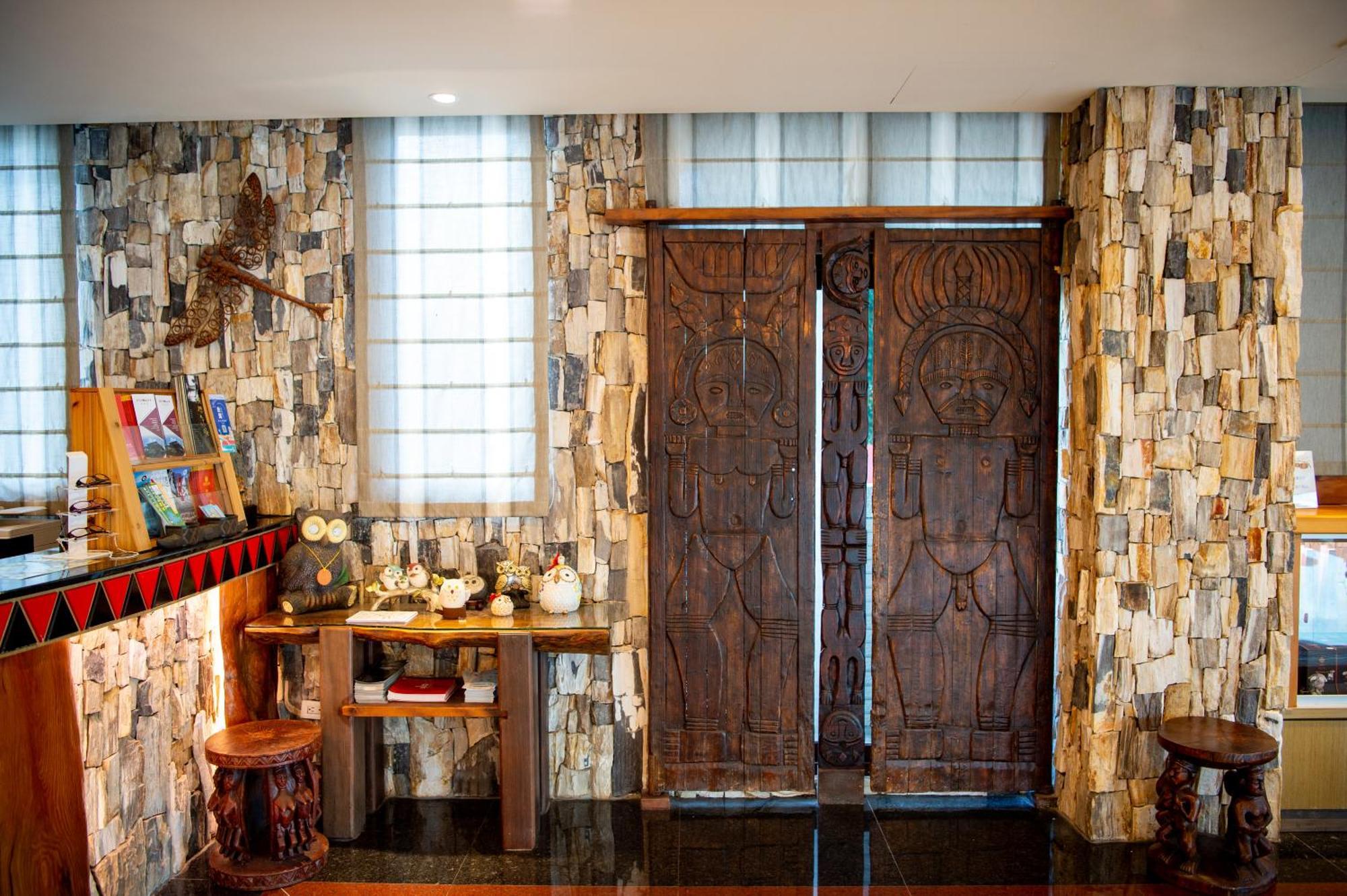 Classic Hotel Shvatan Nantou Buitenkant foto