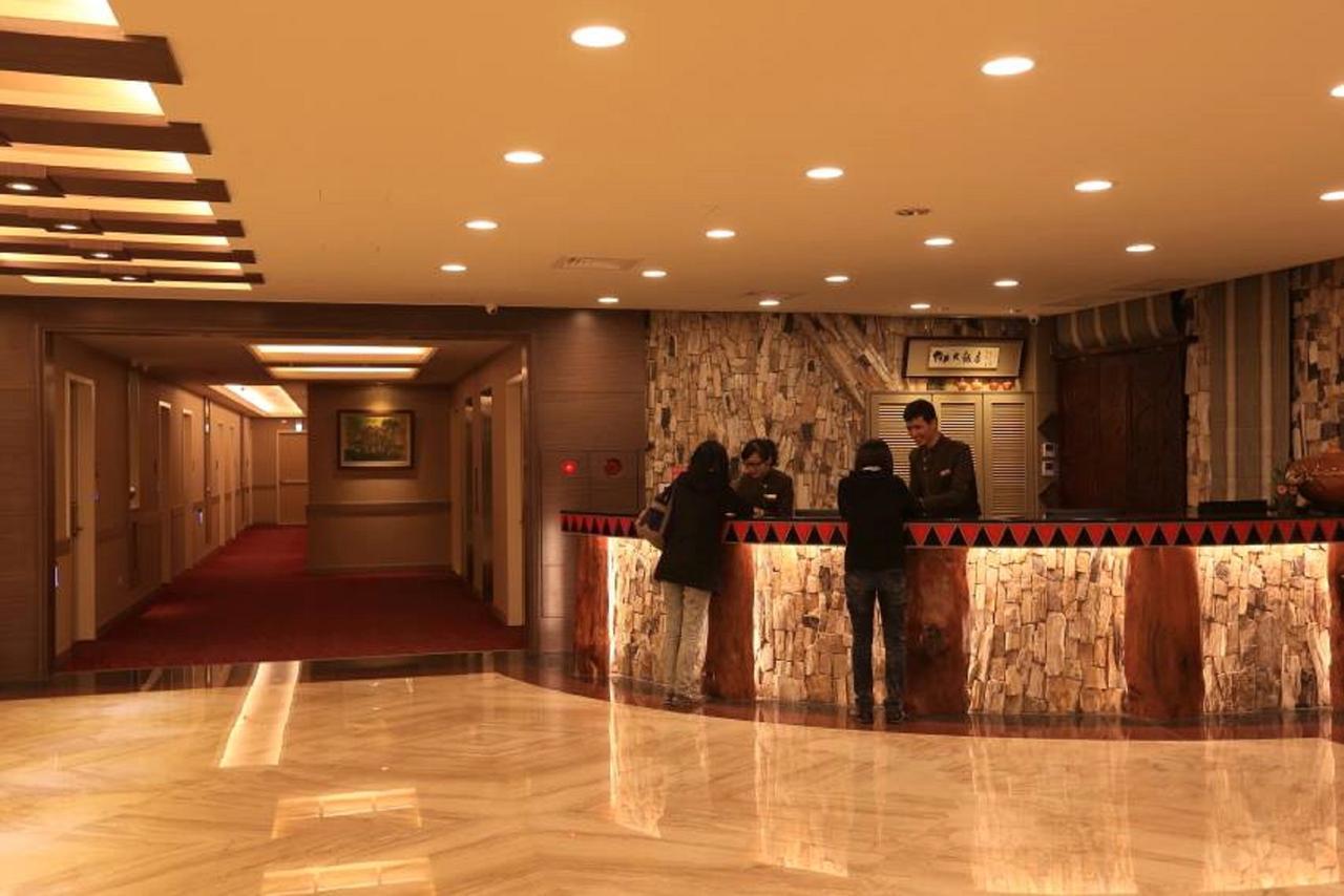 Classic Hotel Shvatan Nantou Buitenkant foto